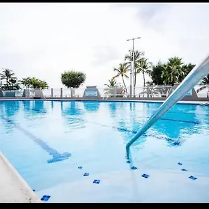apt-downtown-isla-verde-oceanfront-luxury-with-pool.comcaribbean.com/
